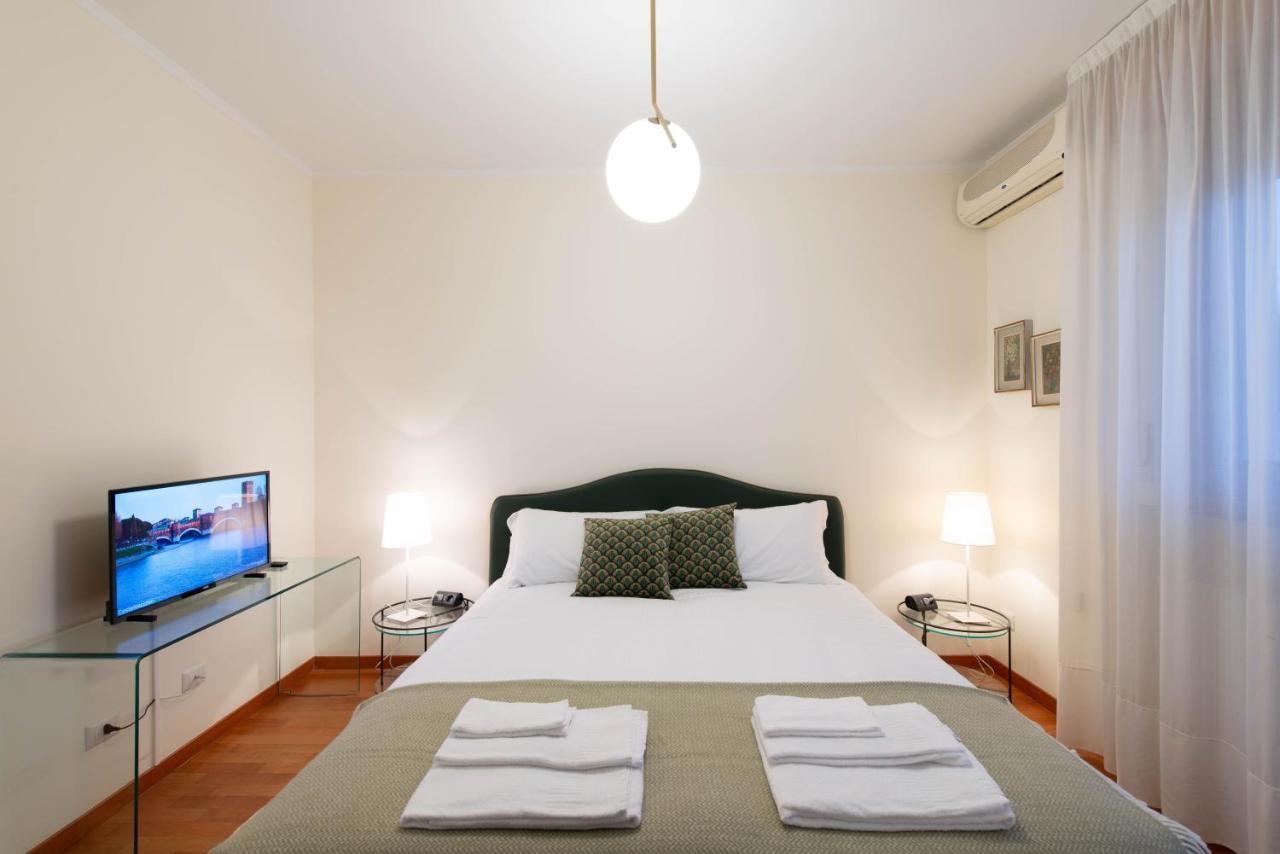 Bed and Breakfast 3 Amici al Castello Verona Esterno foto
