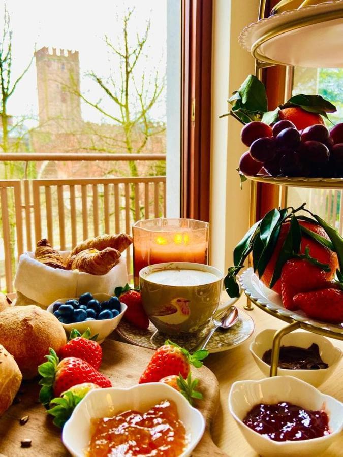 Bed and Breakfast 3 Amici al Castello Verona Esterno foto