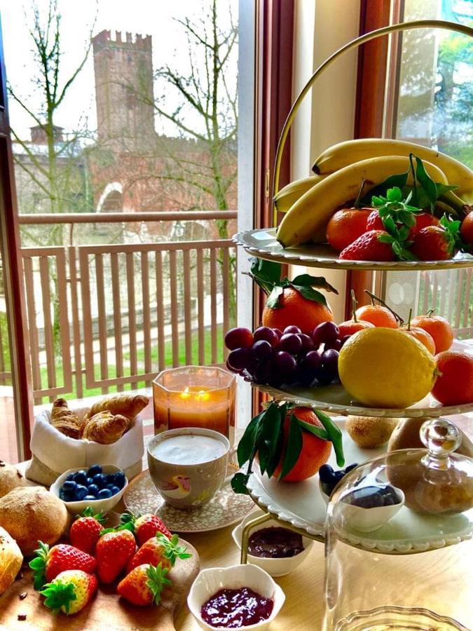Bed and Breakfast 3 Amici al Castello Verona Esterno foto